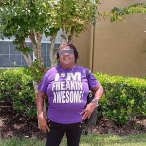 Meet your Posher, Debbie